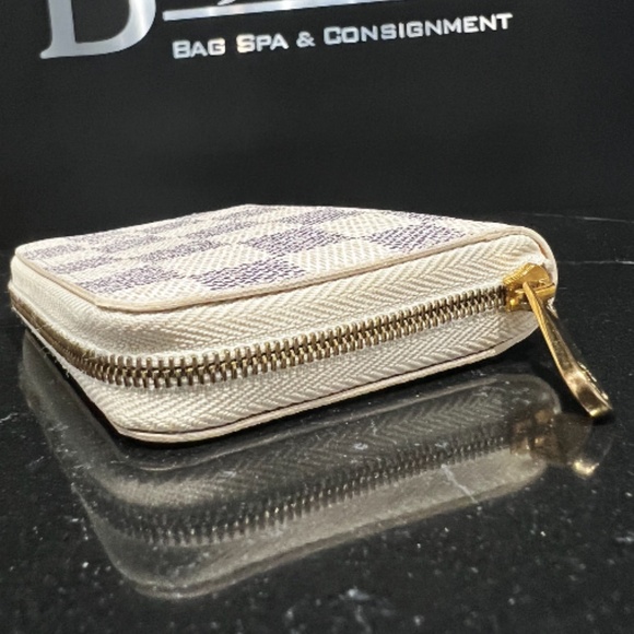 Louis Vuitton Damier Azur Zippy Wallet - Picture 7 of 9